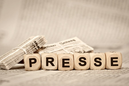das Wort Presse und Zeitungen