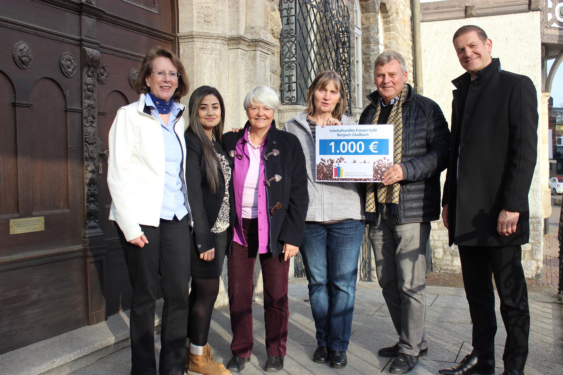 Bürgerstiftung Bergisch Gladbach unterstützt  das Interkulturelle Frauencafé mit 1.000 €