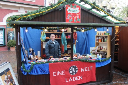 Sozialstand unterstuetzt Spendenaktion