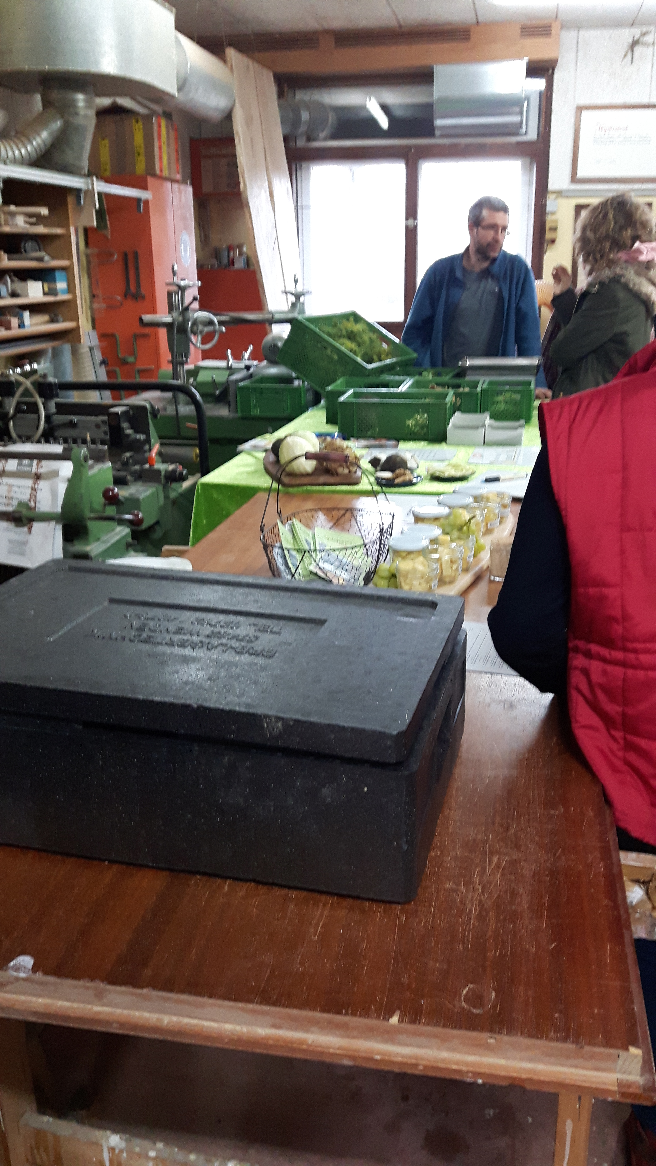 Marktschwärmer; Ein neues Marktkonzept für Moitzfeld