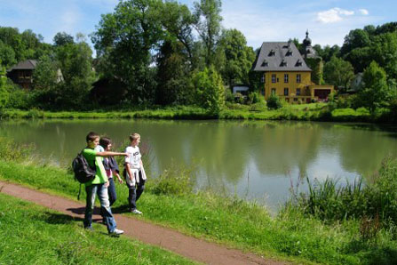 Wandern an der Burg Zweiffel