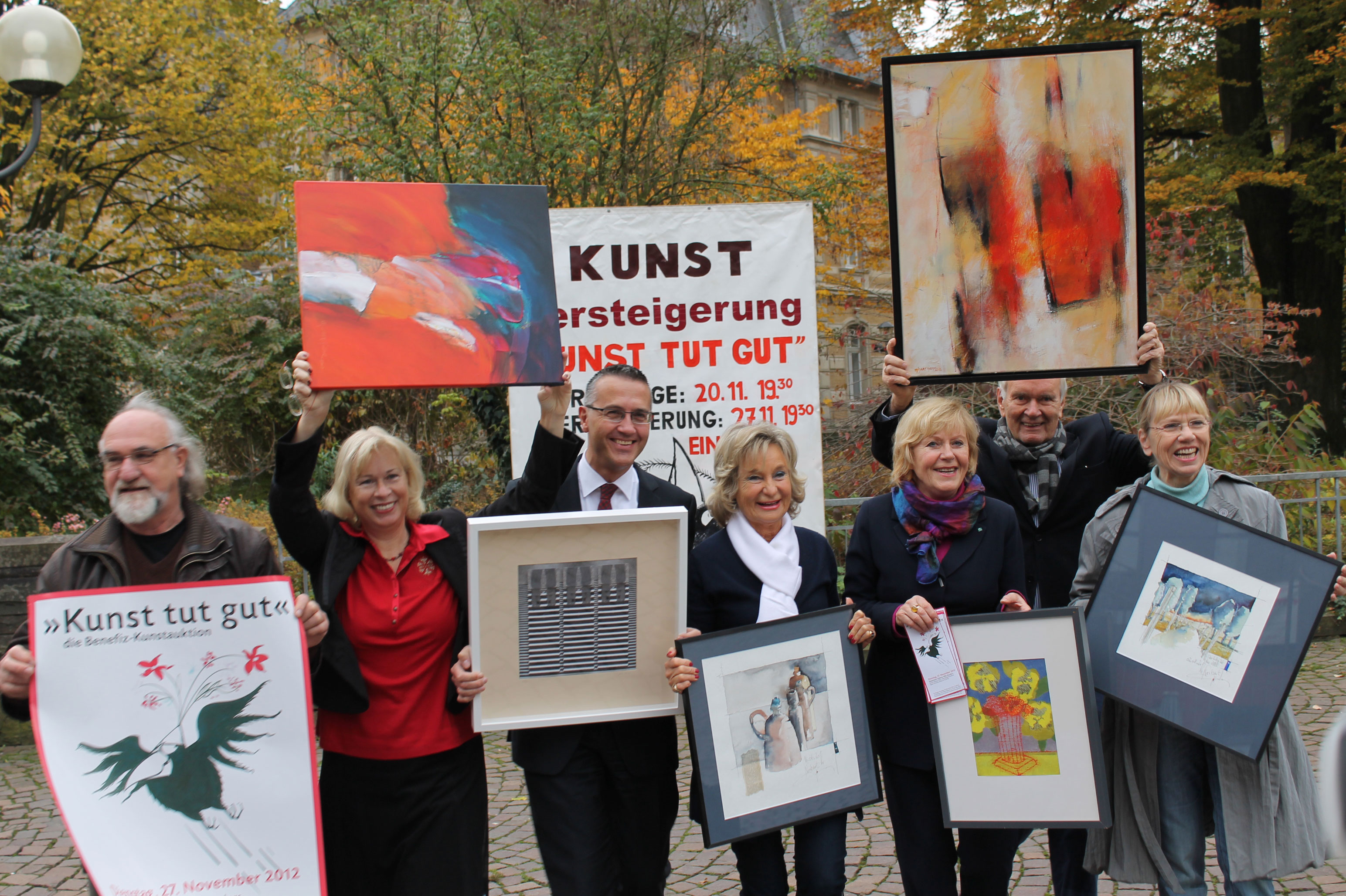 „Kunst tut gut" - zum zehnten Mal Benefiz-Versteigerung in Bergisch Gladbach