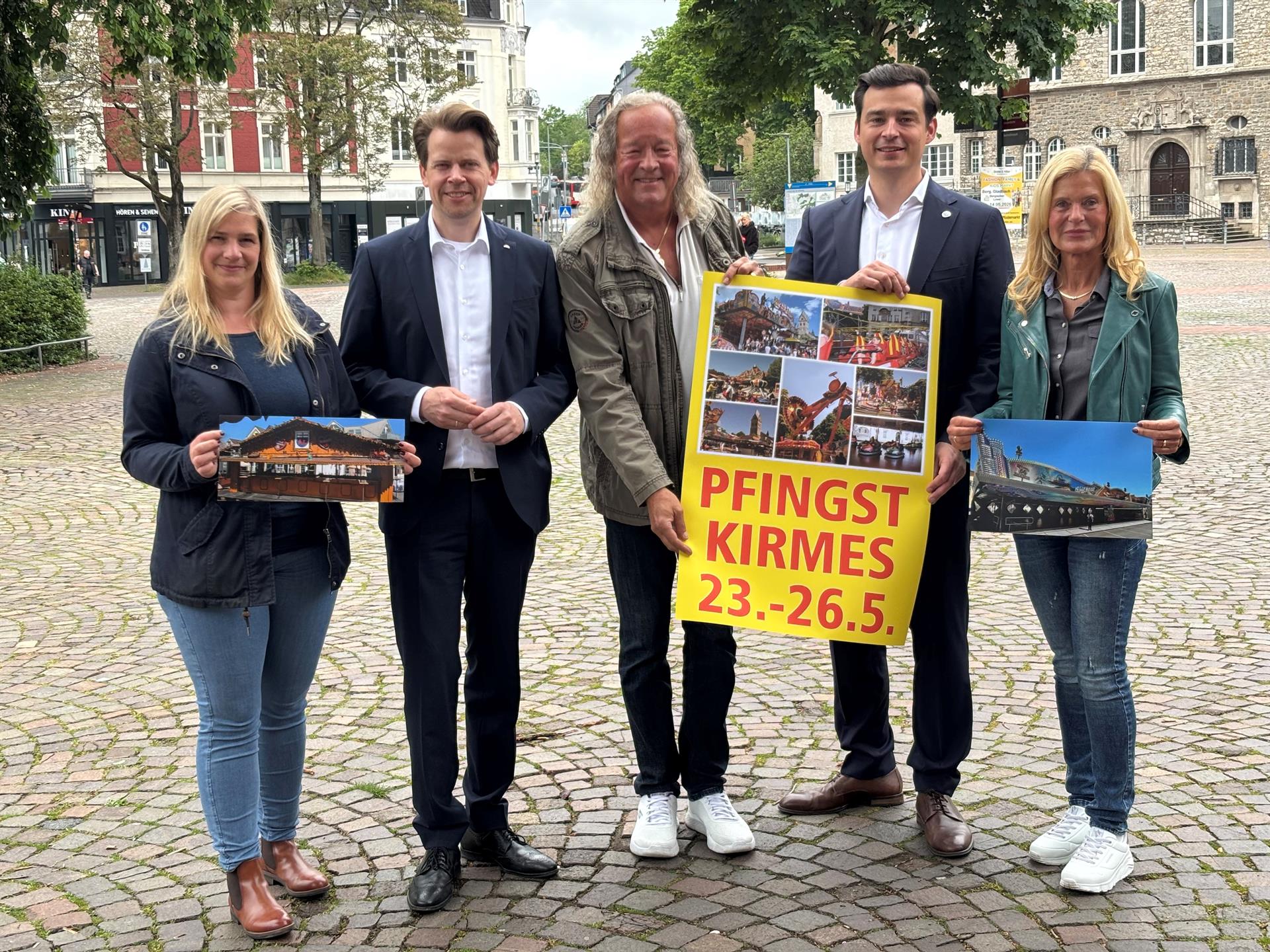 Pfingstkirmes Bergisch Gladbach – Vollsperrung der Busspur, Verlegung der Bushaltestelle und des Wochenmarkts, Sperrung des Stadthausparkplatz, Einschränkung des Radverkehrs auf der Laurentiusstraße