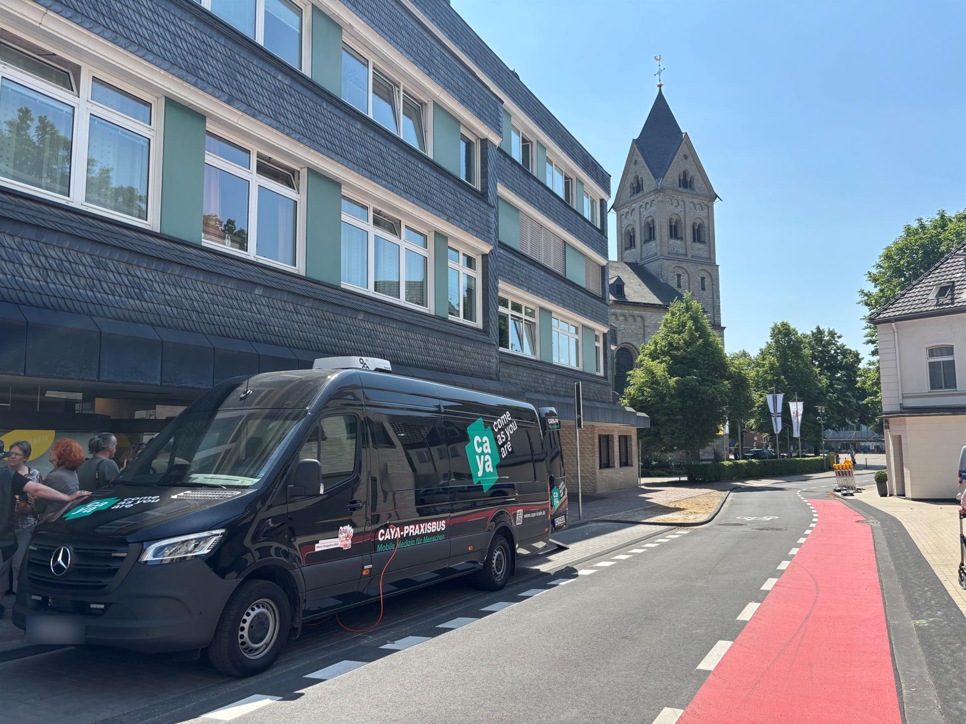 Das Caya-Mobil in Bergisch Gladbach: Mobile medizinische Versorgung für wohnungslose Menschen startet