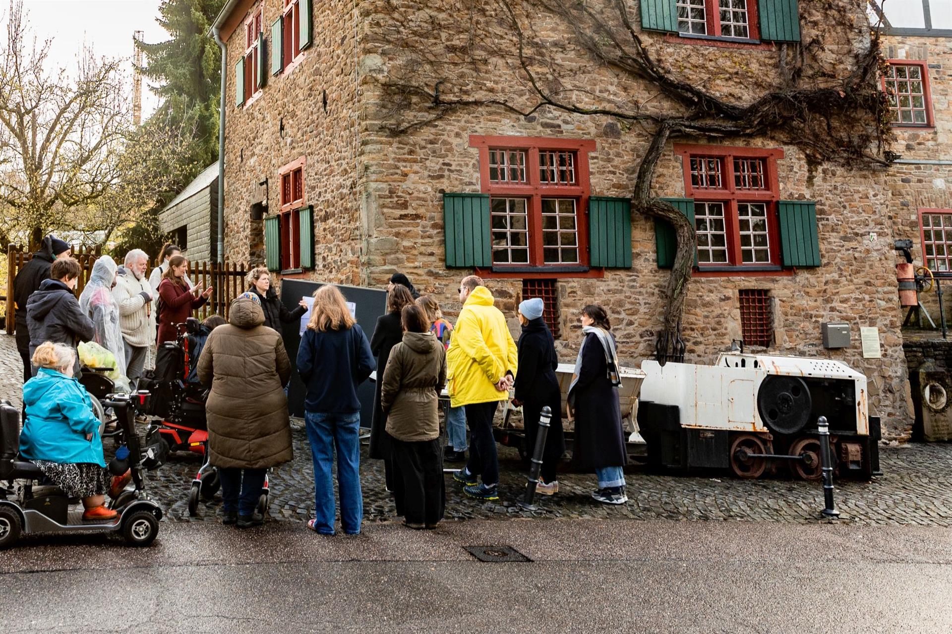 Workshop zur baulichen Barrierefreiheit im Bergischen Museum: Betroffene gestalten mit