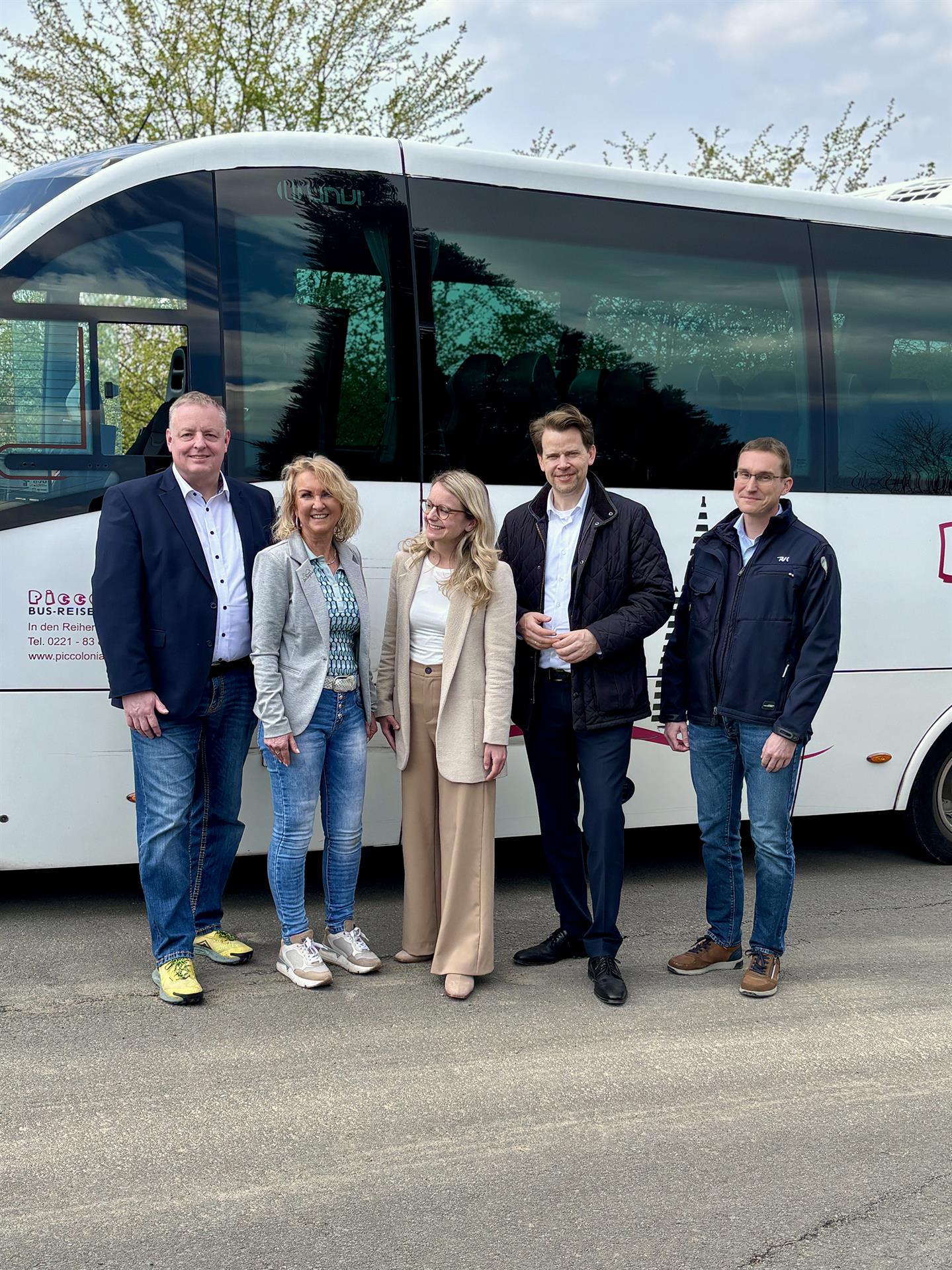 „Sahnehäubchen“ des Wandertourismus startet in neue Saison – Bergischer WanderBus wird ab 28. März wieder das Tor zu Eifgen und Dhünn