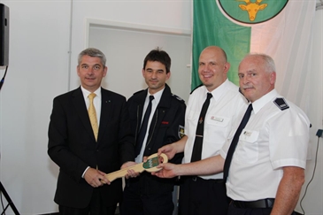 Neue Rettungswache West und Feuerwehrhaus in Refrath feierlich eingeweiht